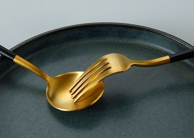 20pcs SUS304 Gold Plated Eating Utensils With Black Handle