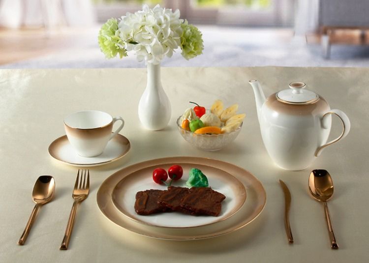 No Lead Gold Rimmed 43% Bone China Banquet Dinnerware Set