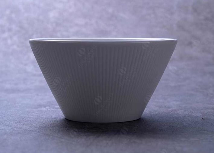 LFGB Porcelain Bevel Round Serving Bowl For Event Restaurant